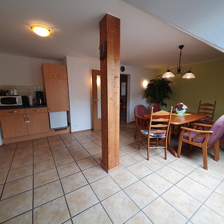 Ferienobjekte Claus, 35633 Apartamento Uplengen Exterior foto